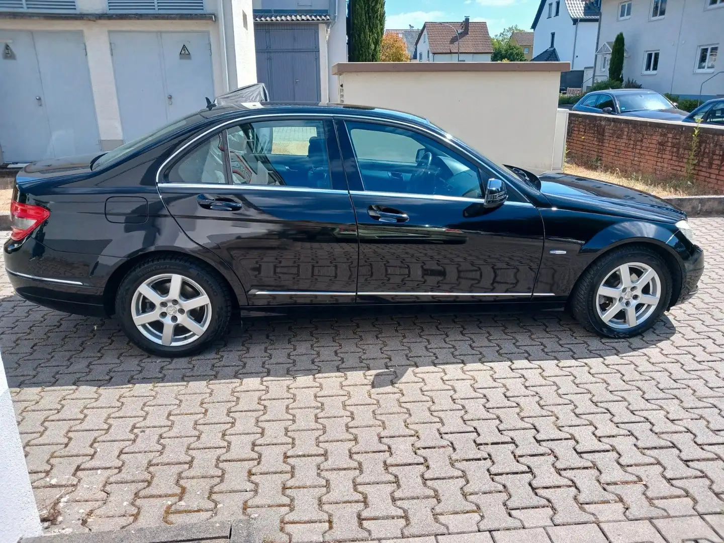Vehicle image, number 11