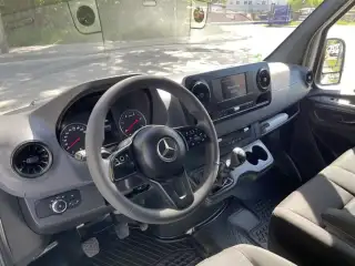 Vehicle image thumbnail, number 11