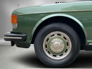 Vehicle image thumbnail, number 9