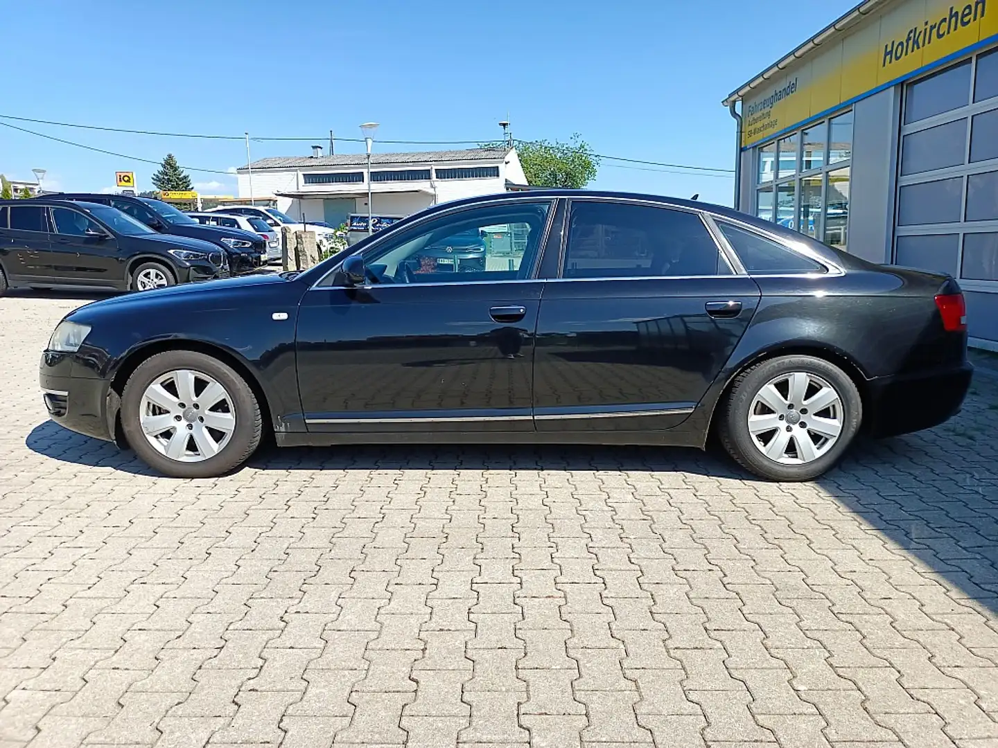 Vehicle image, number 2