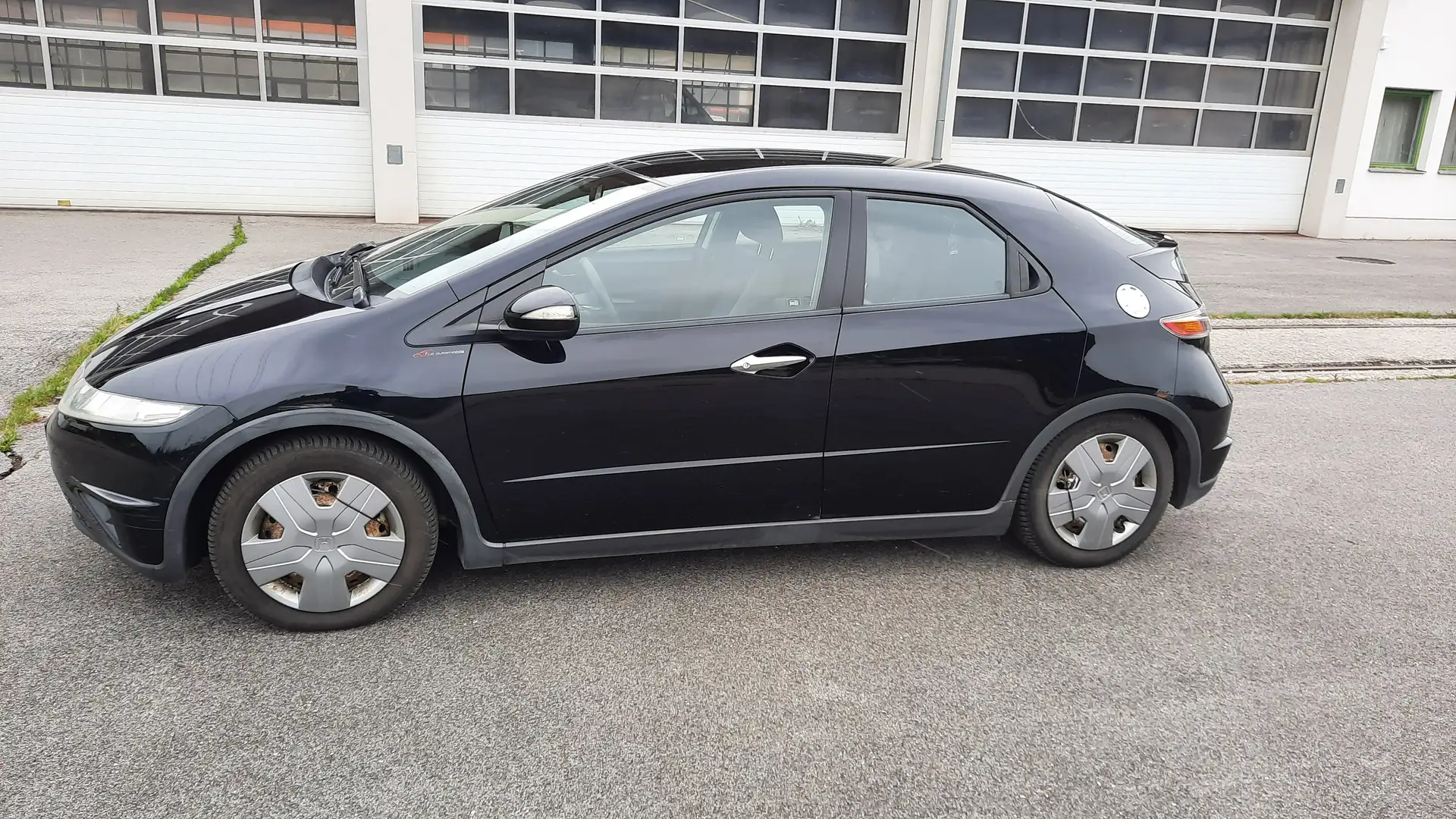 Vehicle image, number 1