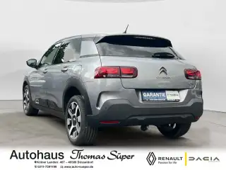 Vehicle image thumbnail, number 3