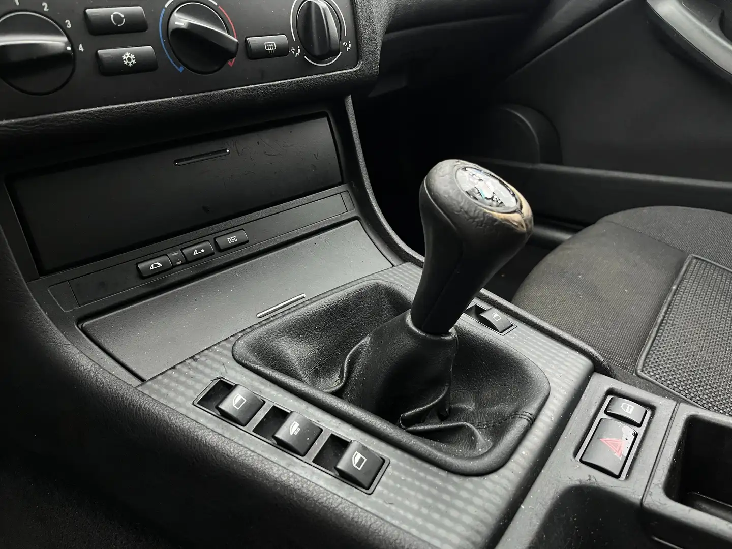 Vehicle image, number 7