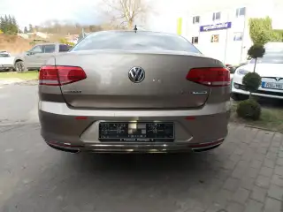 Vehicle image thumbnail, number 10