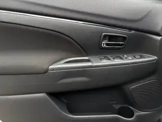 Vehicle image thumbnail, number 13