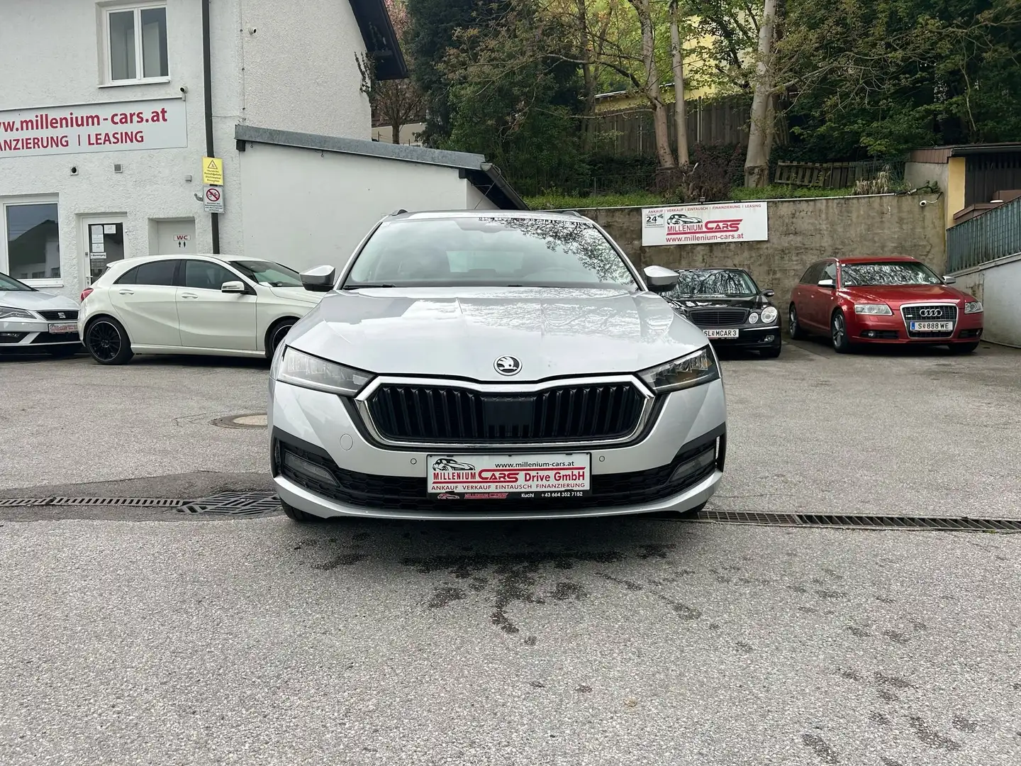 Vehicle image, number 3