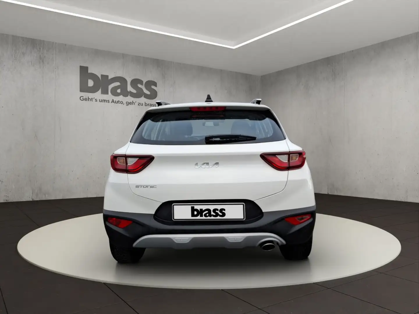 Vehicle image, number 4