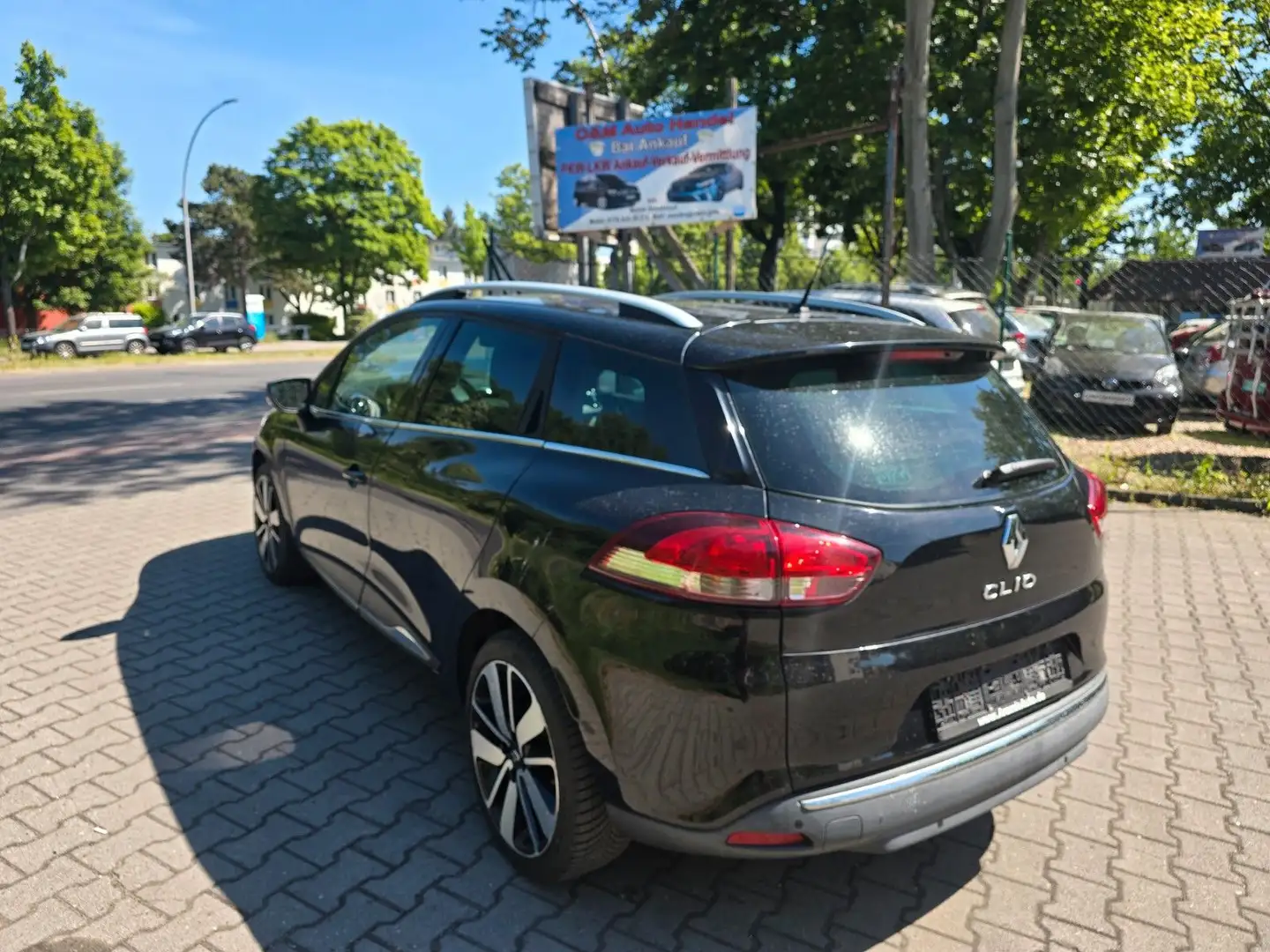 Vehicle image, number 6