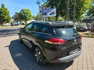 Vehicle image thumbnail, number 6