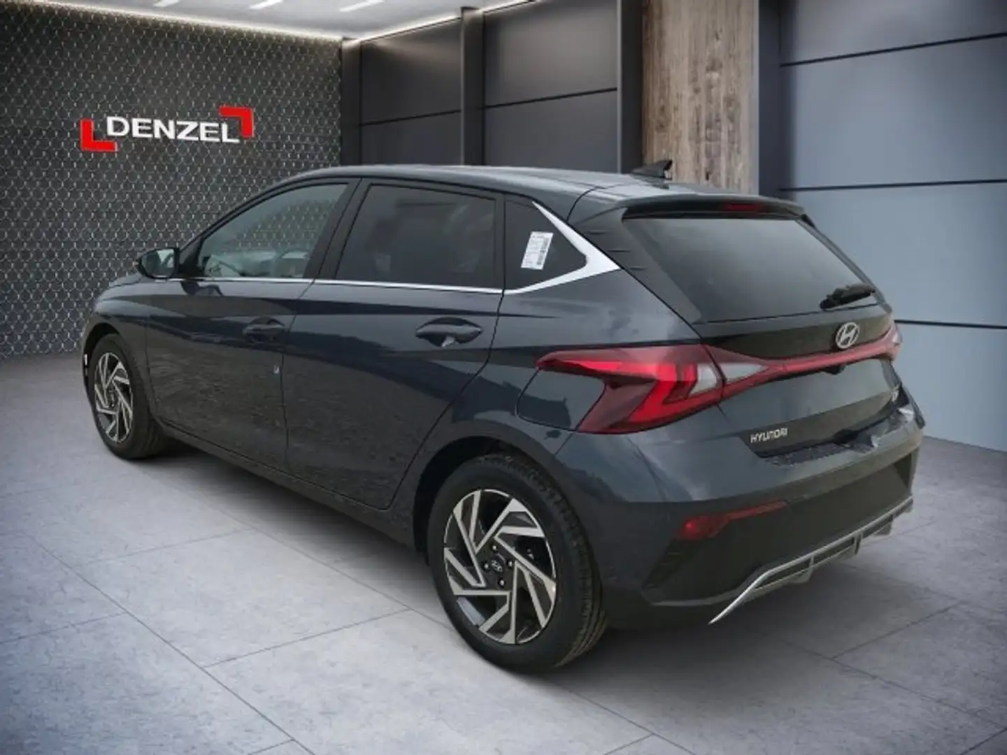 Vehicle image, number 3
