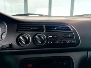Vehicle image thumbnail, number 13