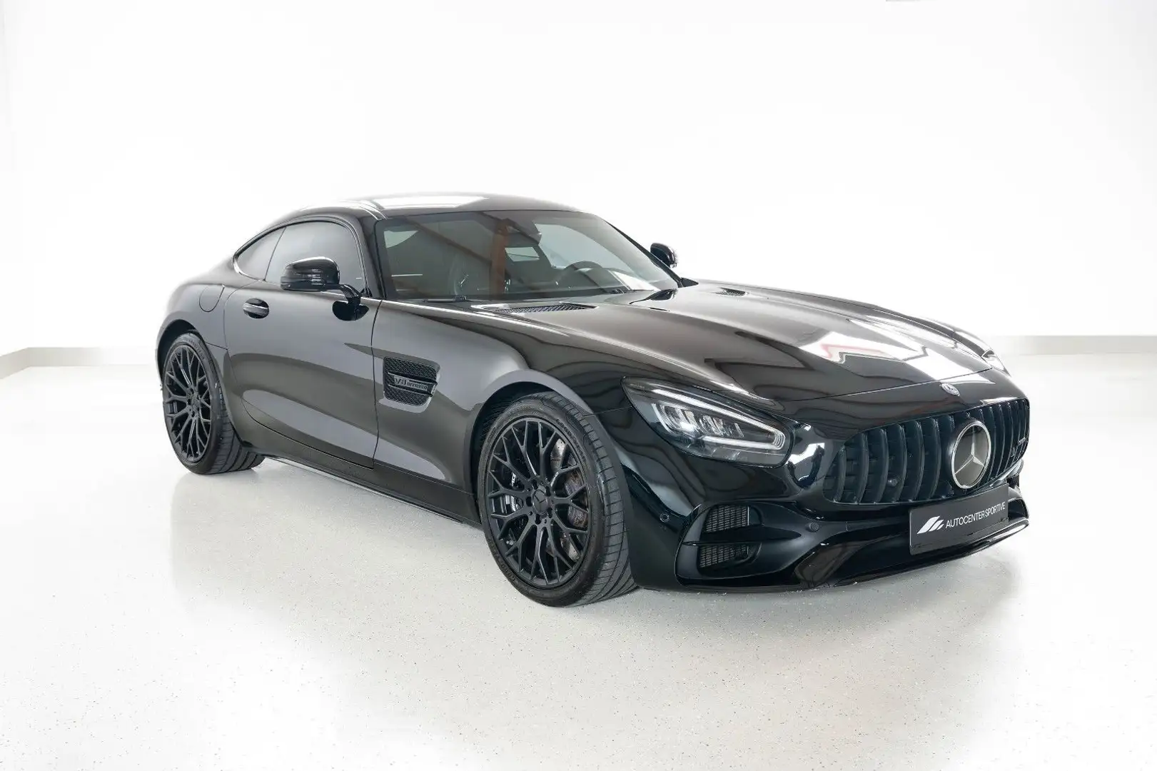 Vehicle image, number 1