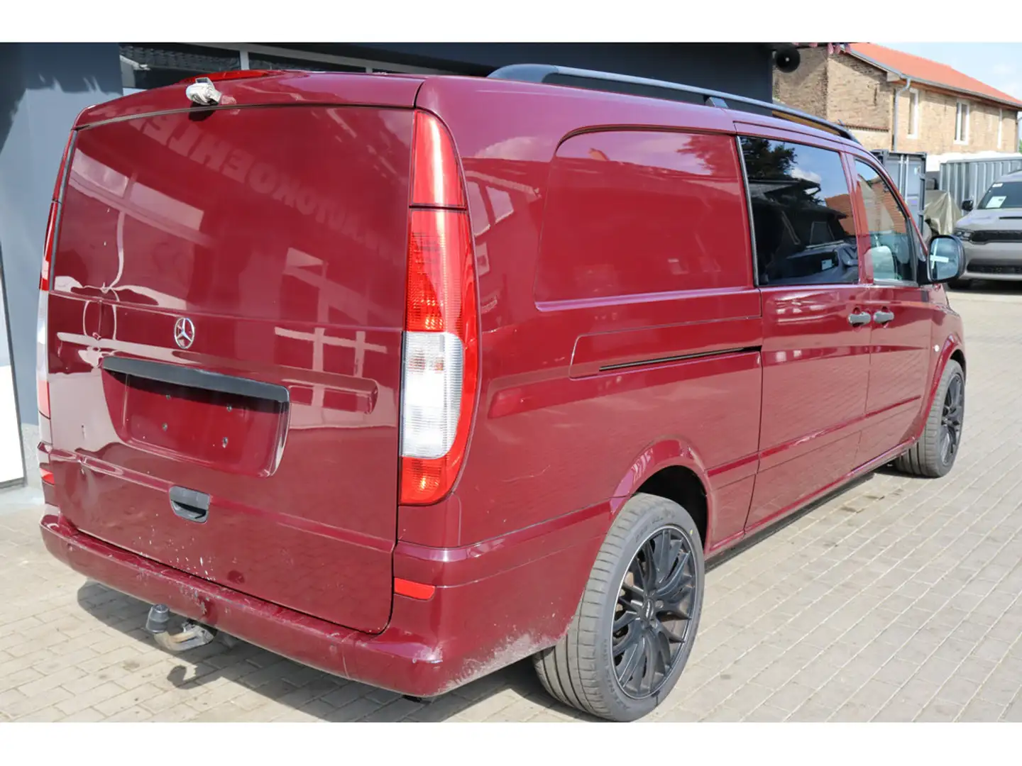 Vehicle image, number 5