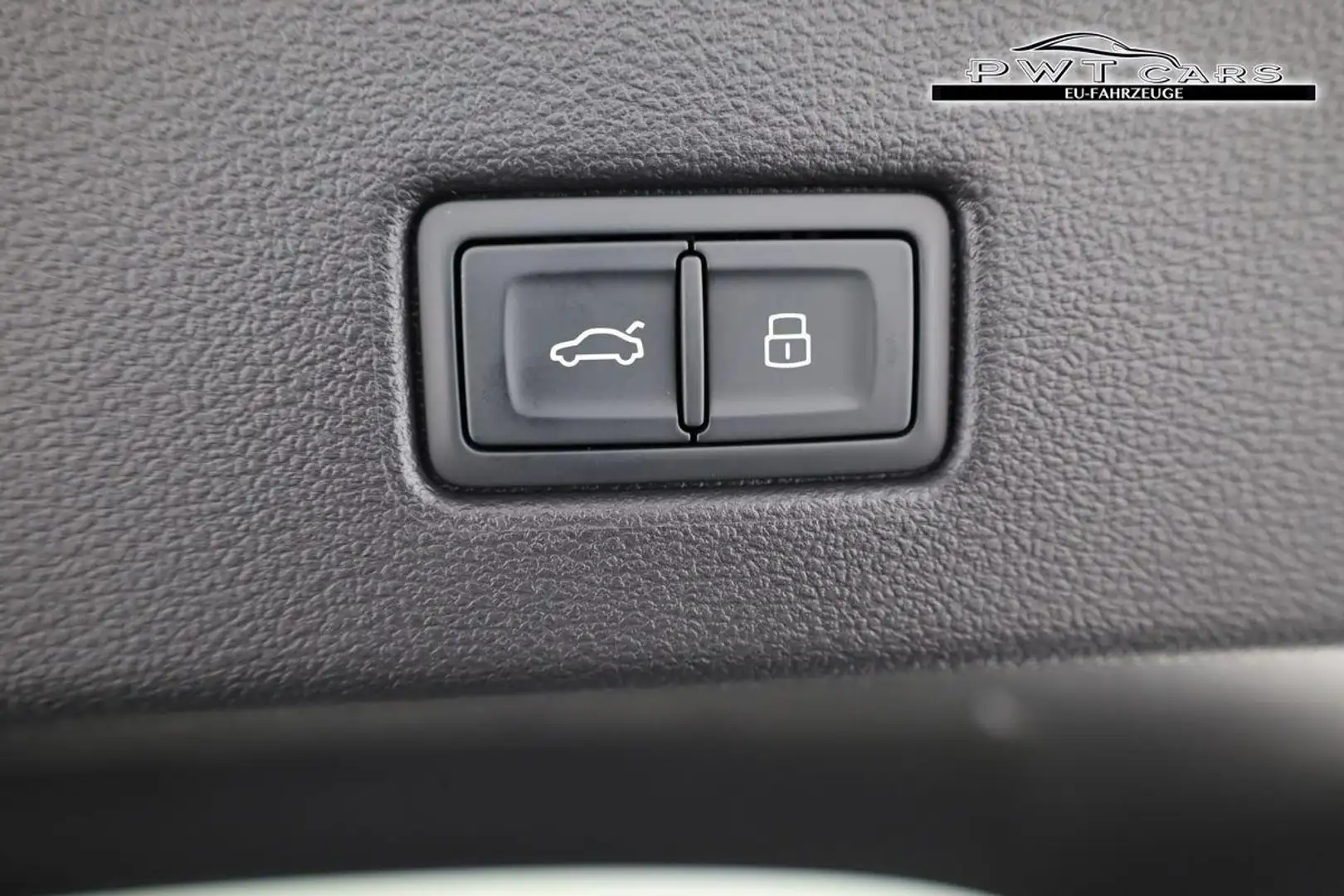 Vehicle image, number 10