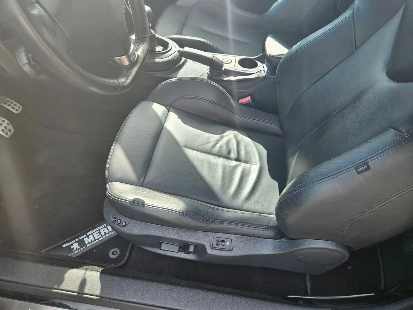 Vehicle image, number 9