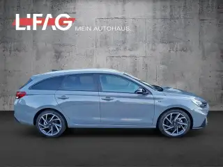 Vehicle image thumbnail, number 2