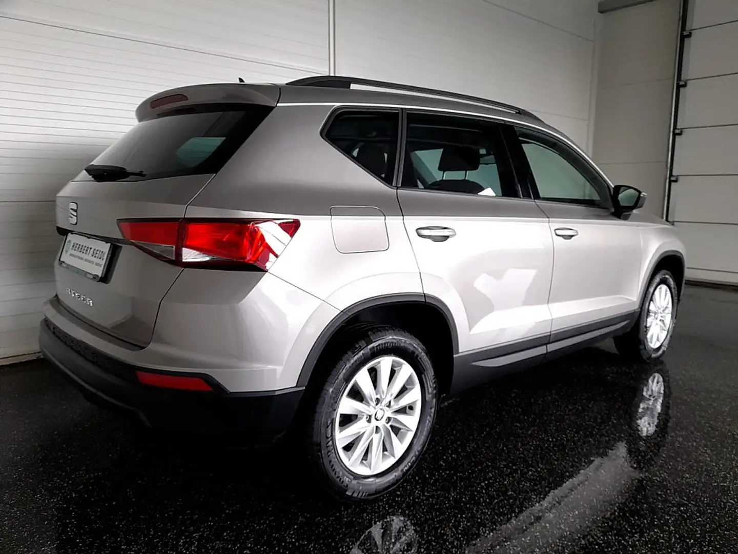 Vehicle image, number 2