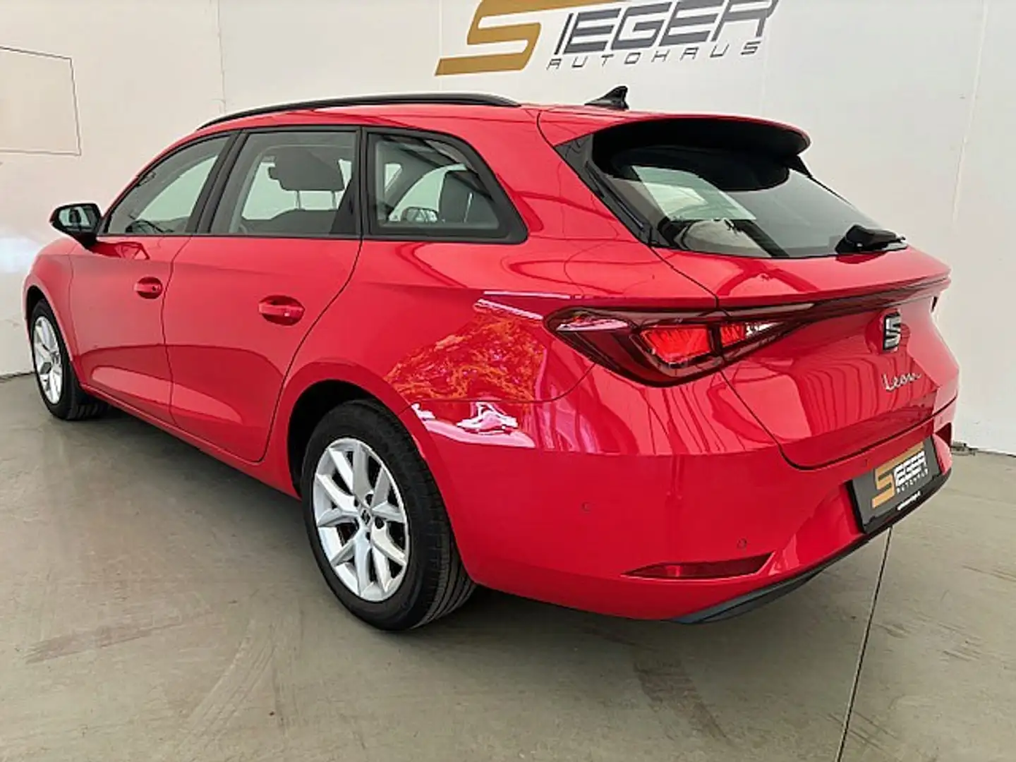 Vehicle image, number 3