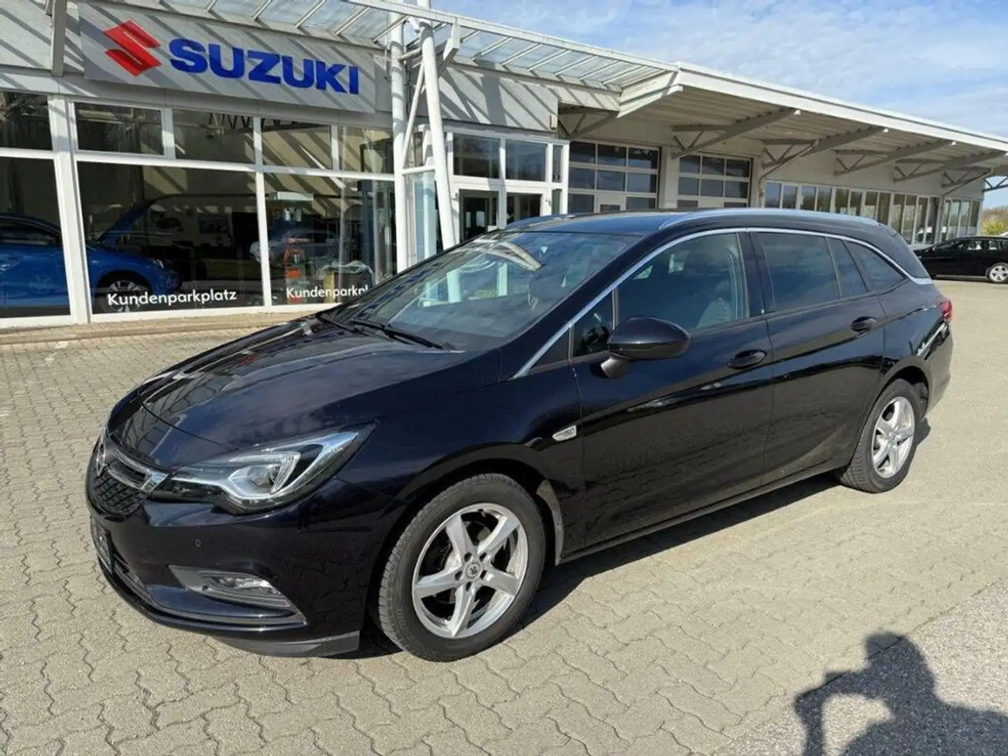 Vehicle image, number 1