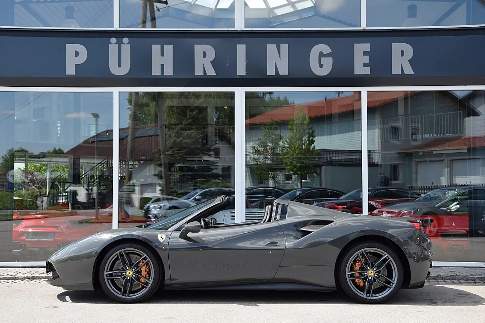 Vehicle image, number 1