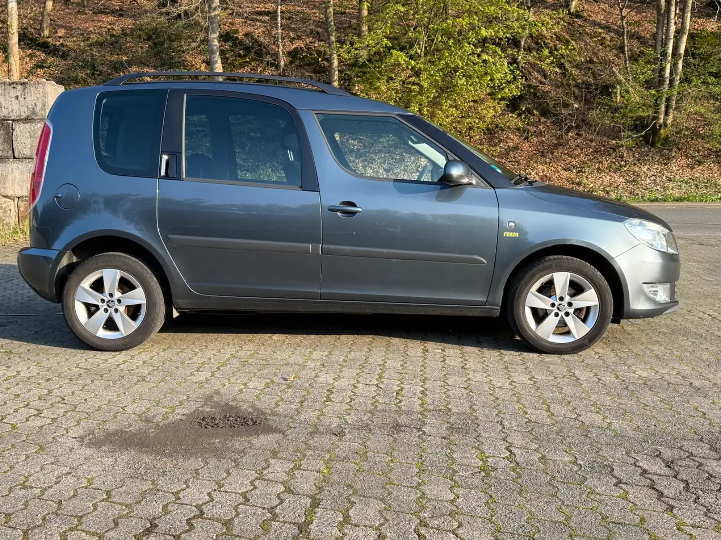 Vehicle image, number 6