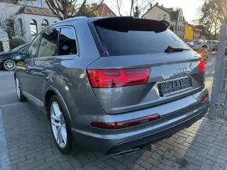 Vehicle image thumbnail, number 8