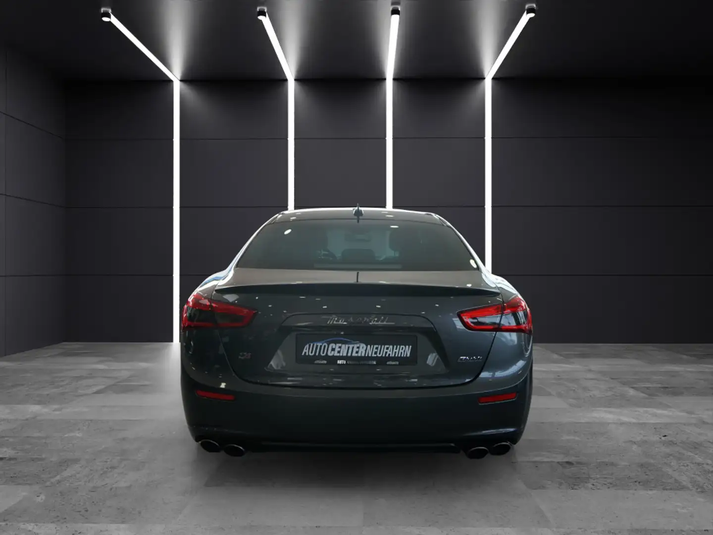 Vehicle image, number 6