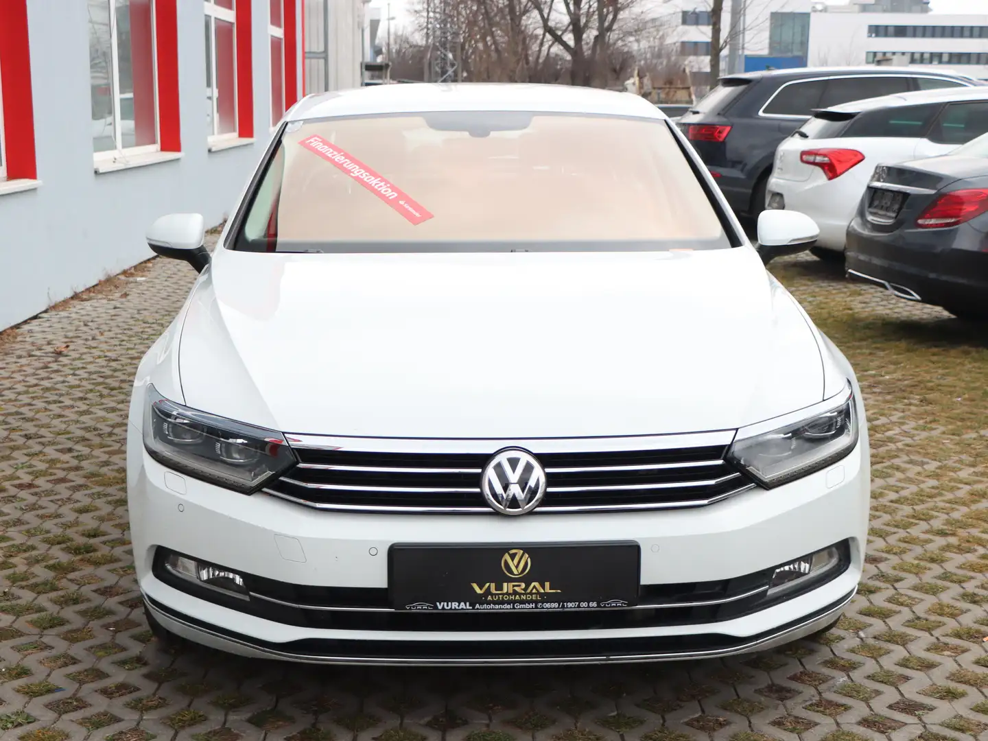 Vehicle image, number 3