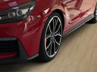 Vehicle image thumbnail, number 6