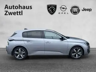 Vehicle image thumbnail, number 7