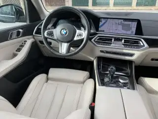 Vehicle image thumbnail, number 8