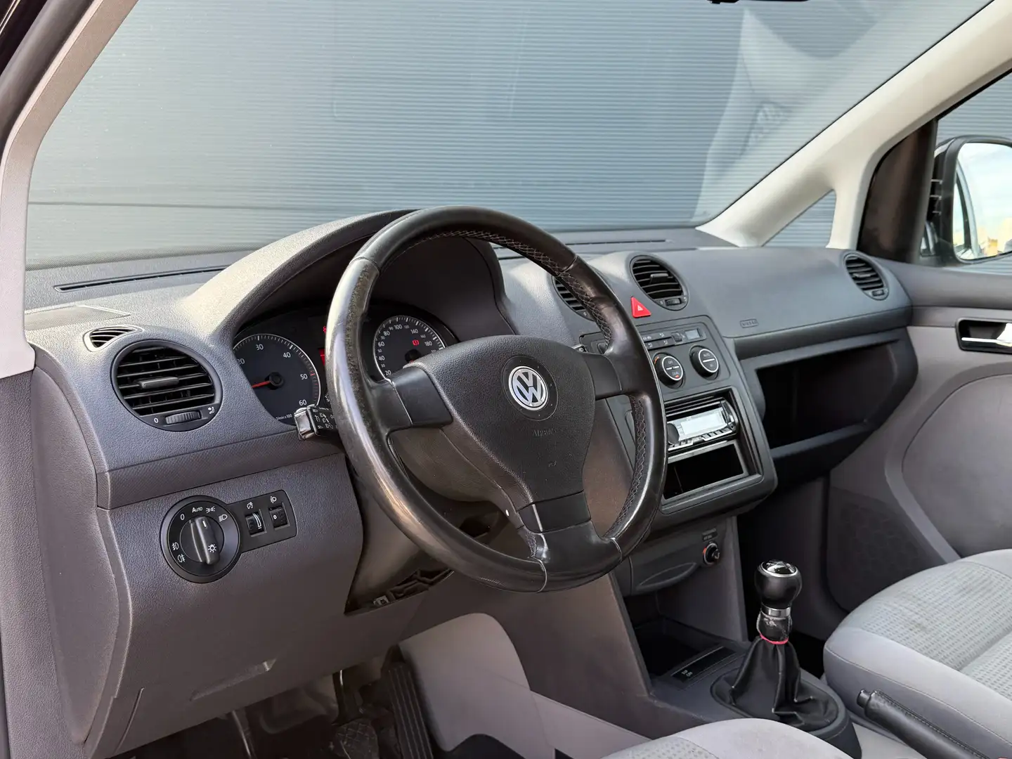 Vehicle image, number 7