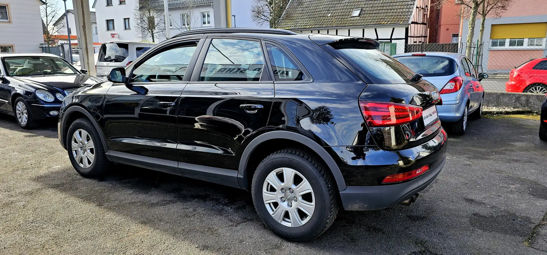 Vehicle image, number 2