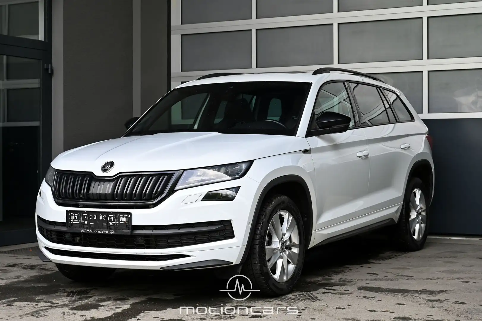 Vehicle image, number 1