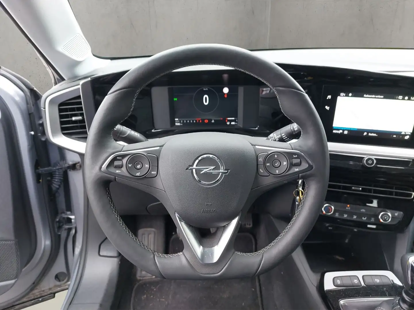 Vehicle image, number 10