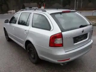 Vehicle image thumbnail, number 6