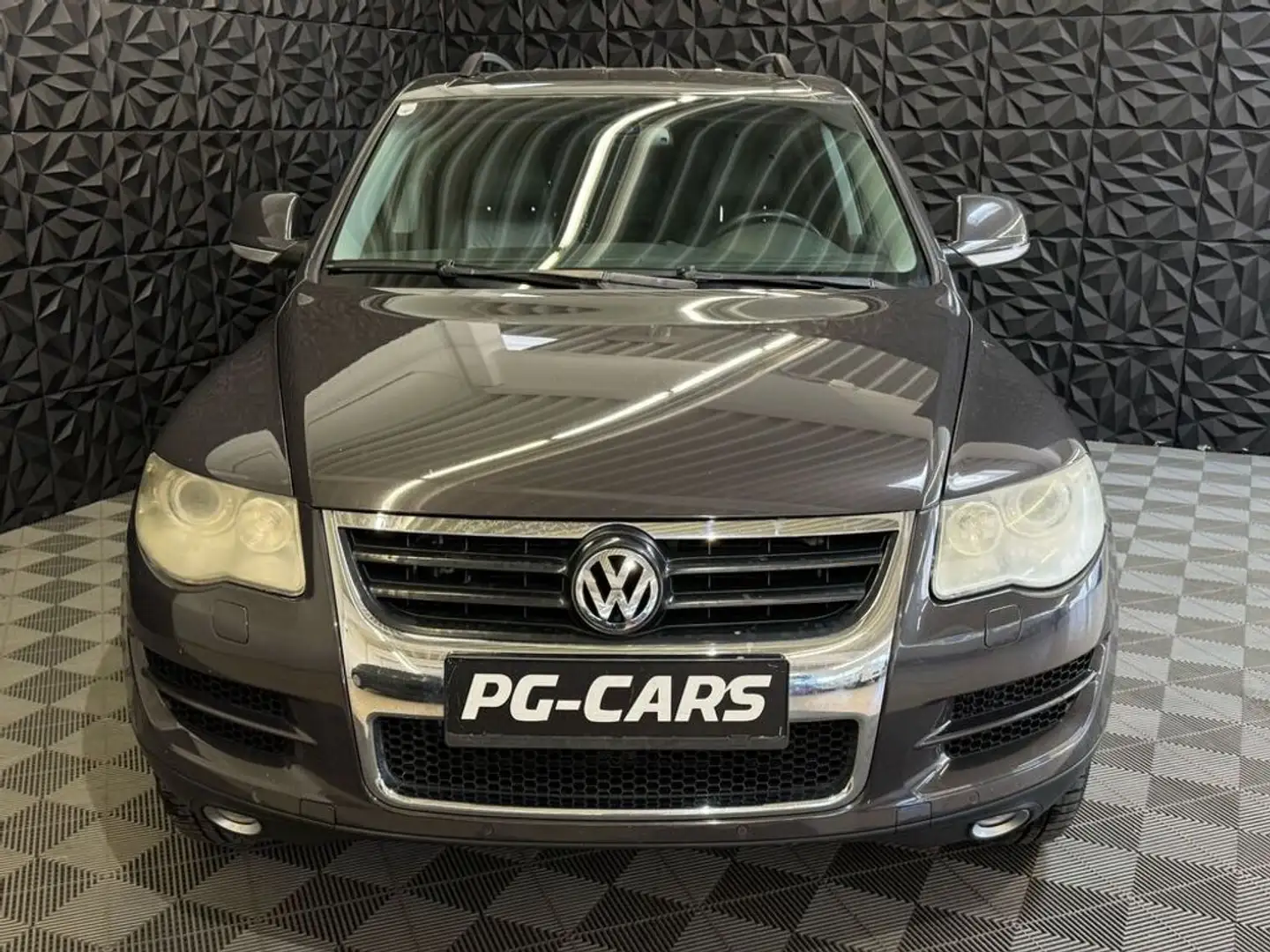 Vehicle image, number 4