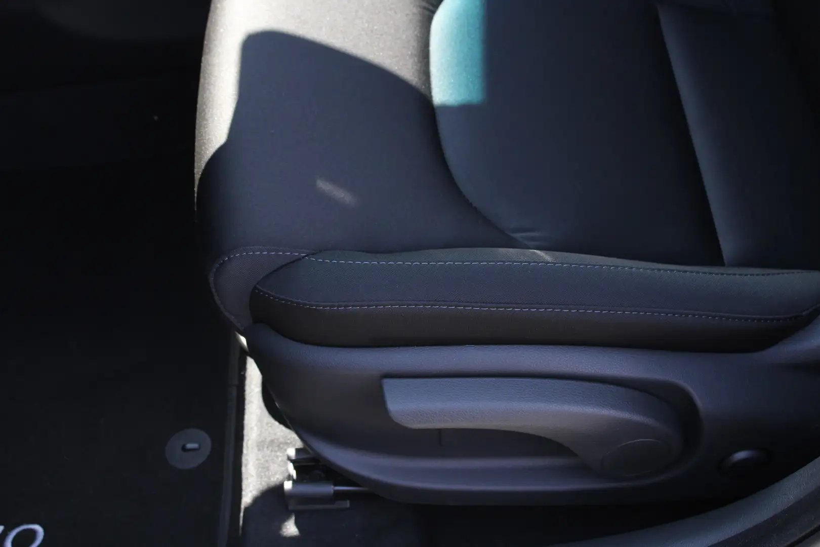 Vehicle image, number 7