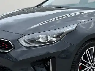 Vehicle image thumbnail, number 9