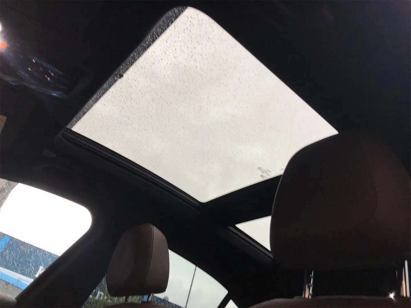 Vehicle image, number 9
