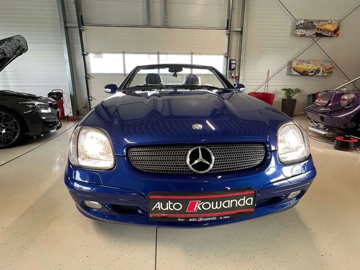 Vehicle image, number 3