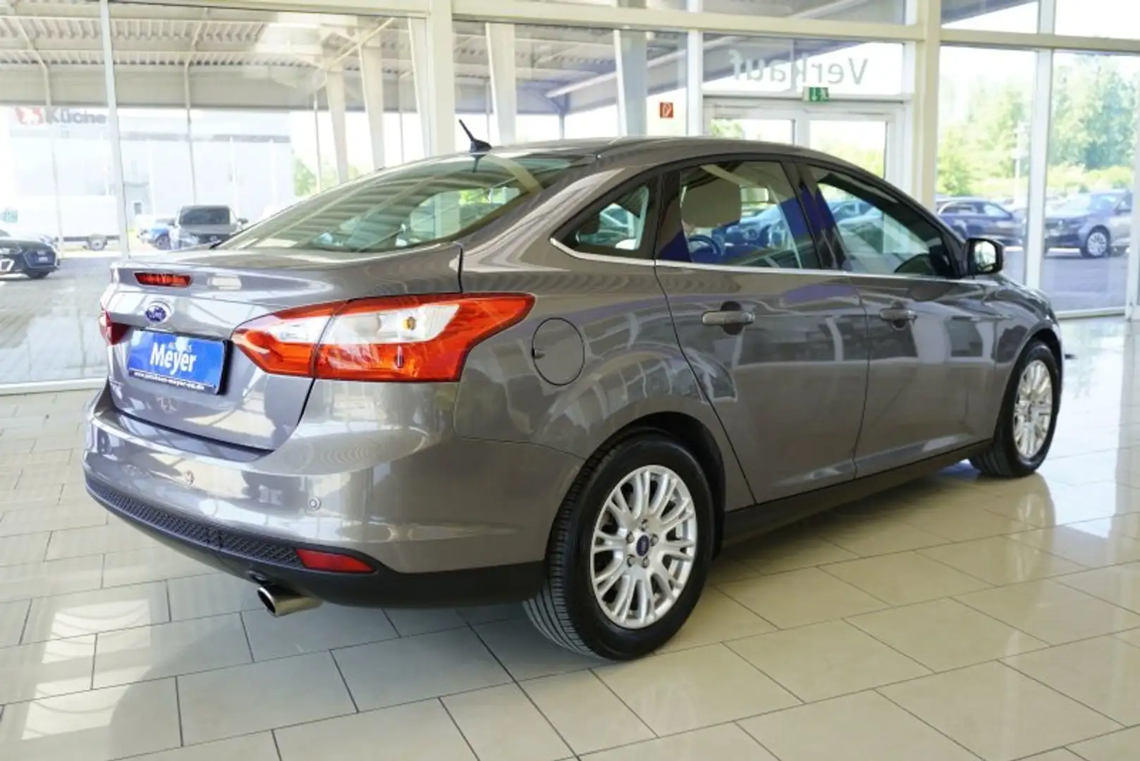 Vehicle image, number 4