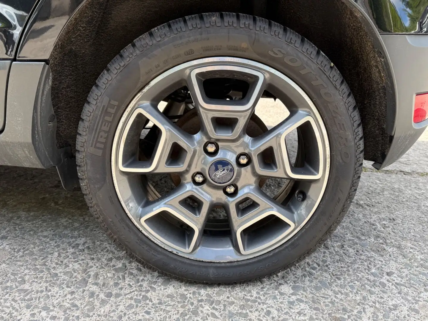 Vehicle image, number 14