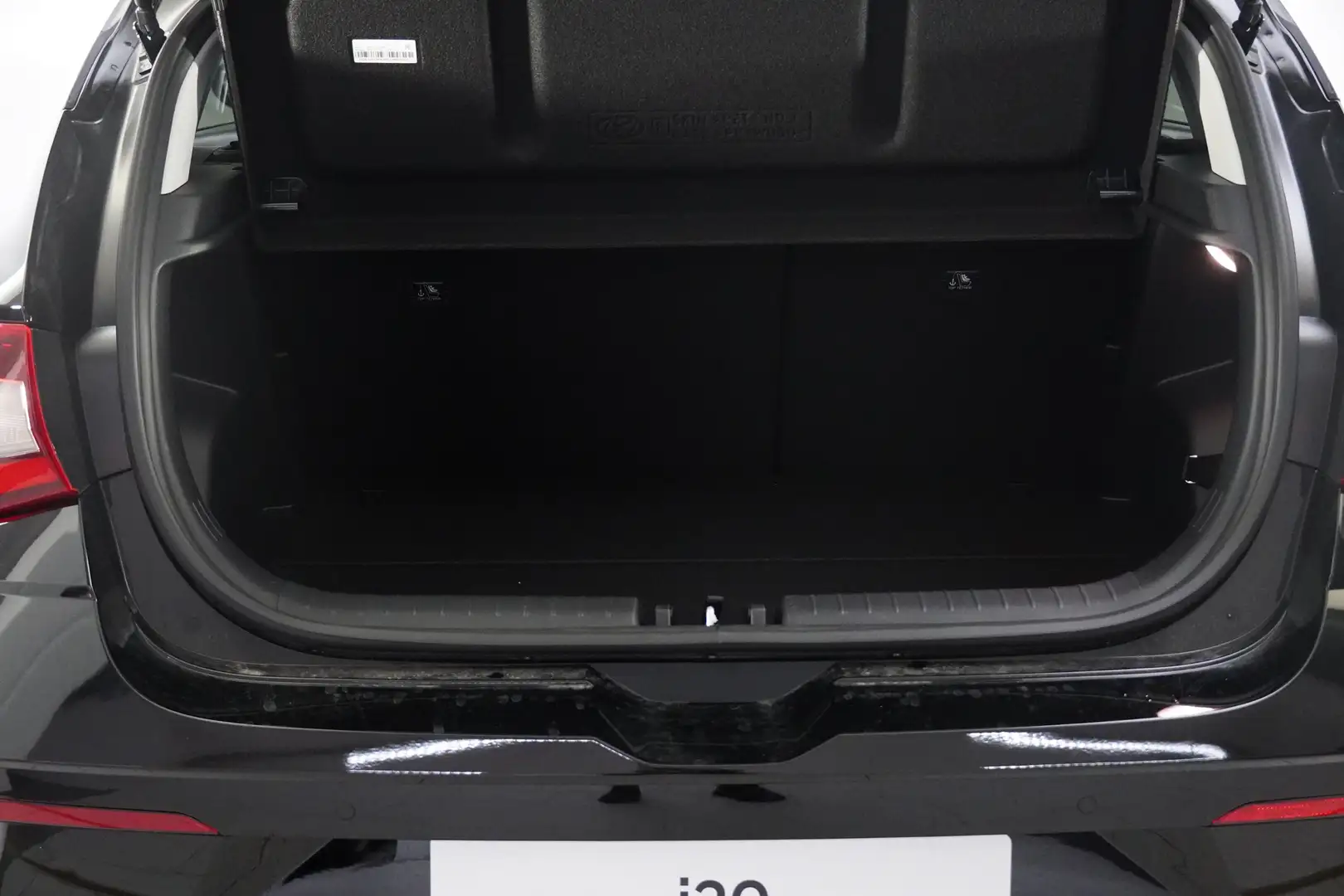 Vehicle image, number 11