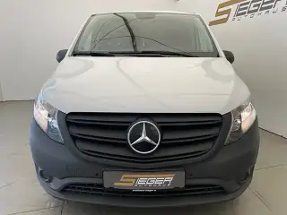 Vehicle image thumbnail, number 2