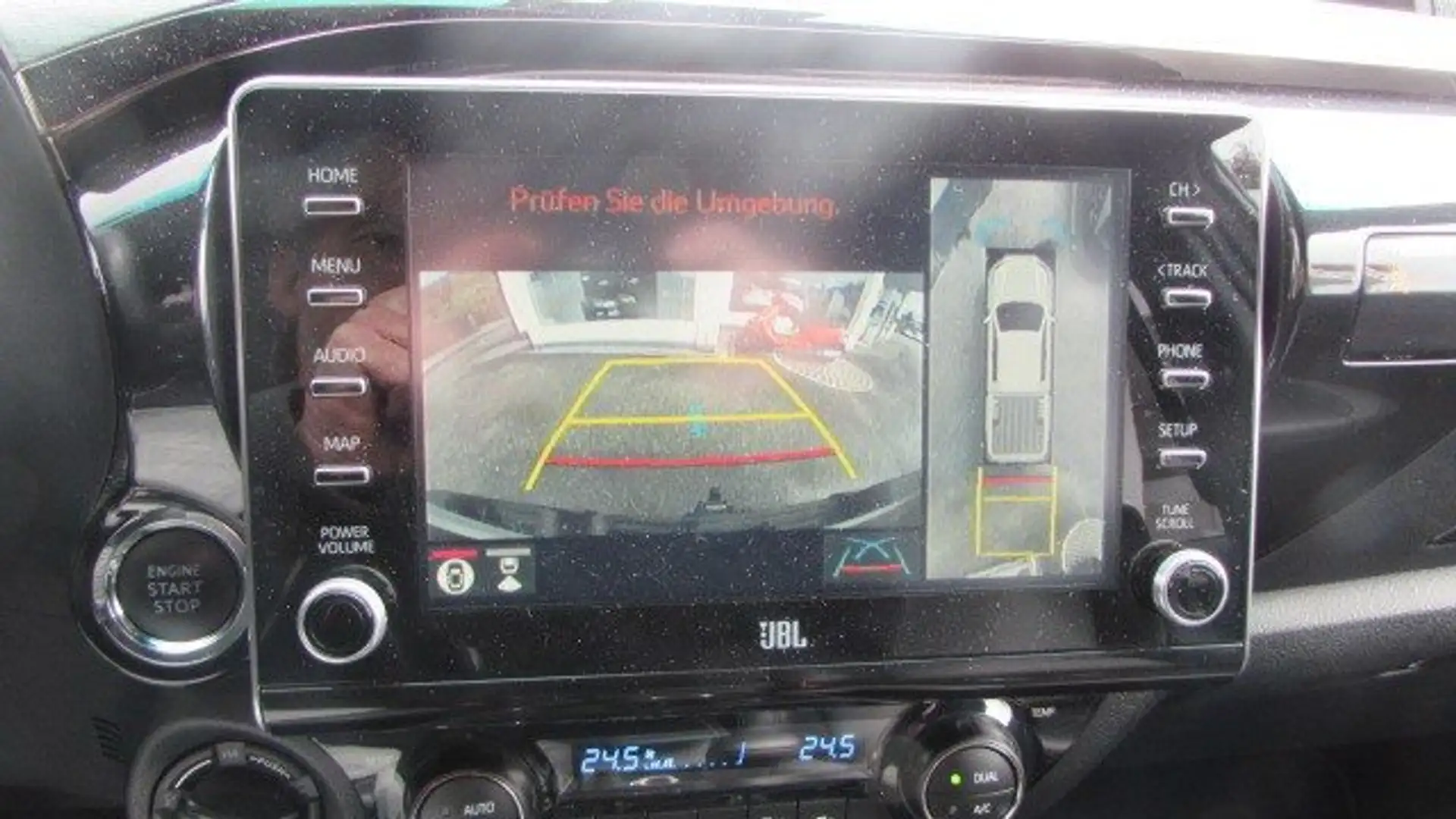 Vehicle image, number 16