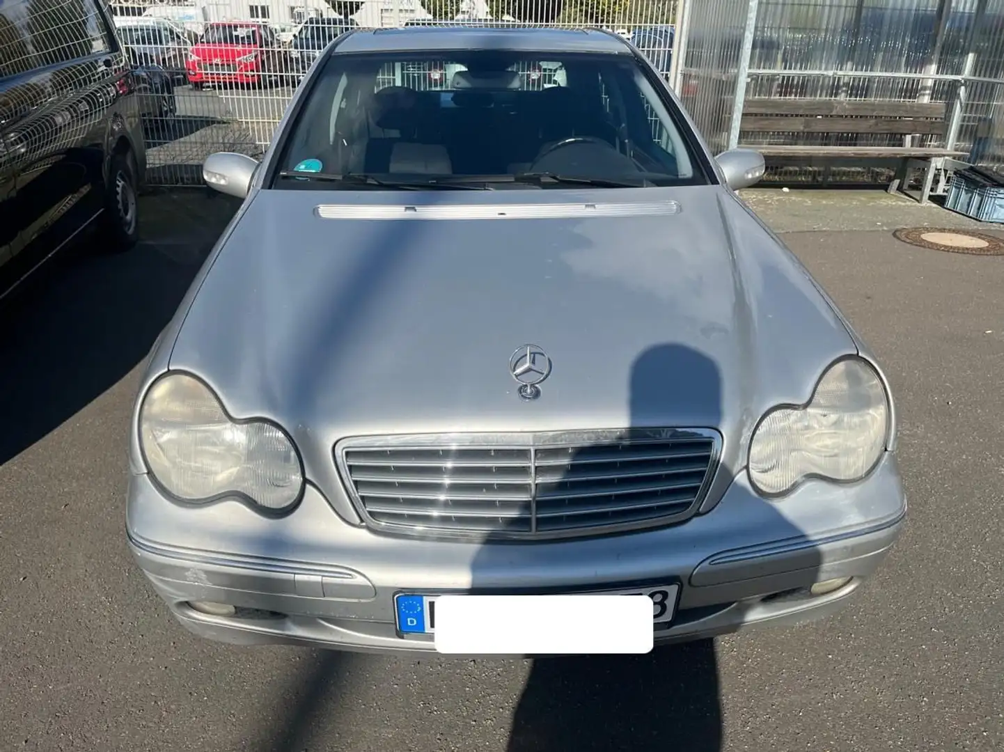 Vehicle image, number 4