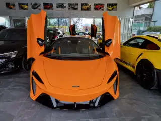 Vehicle image thumbnail, number 8