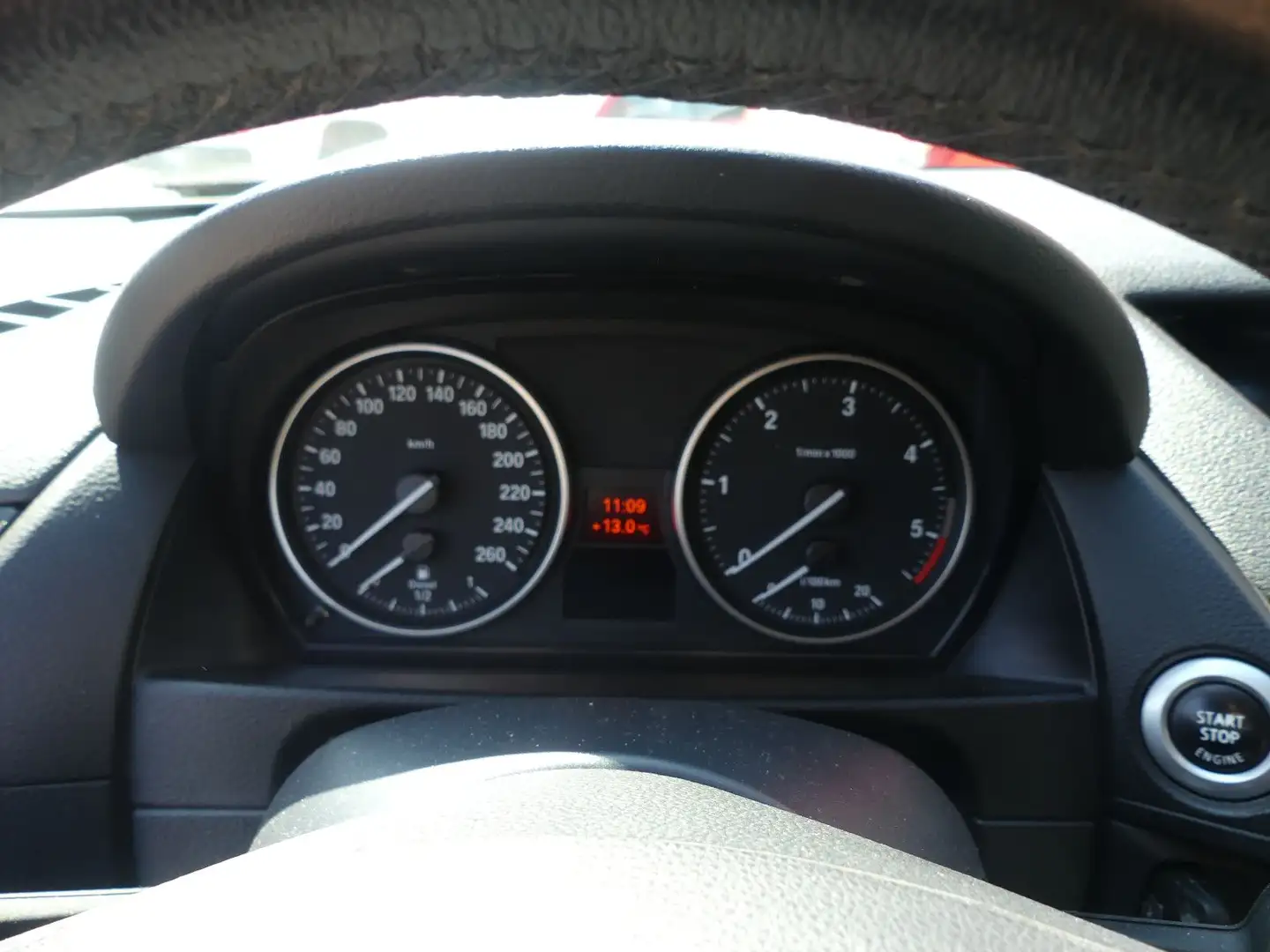 Vehicle image, number 12
