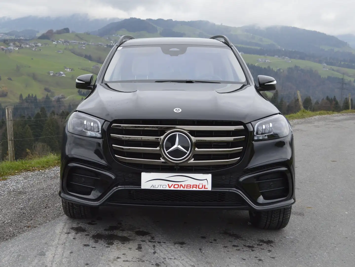 Vehicle image, number 2